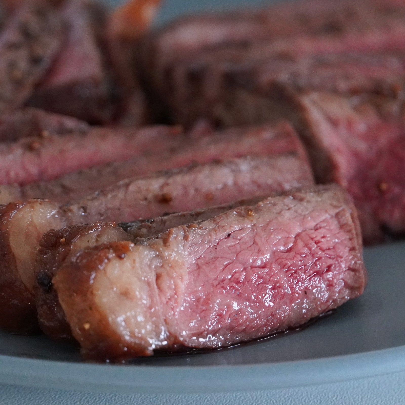 プレミアム グレインフェッドビーフ 霜降り 牛肉 イチボ モモ肉 ステーキ オーストラリア産 放牧牛 (300g) ホライズンファームズ