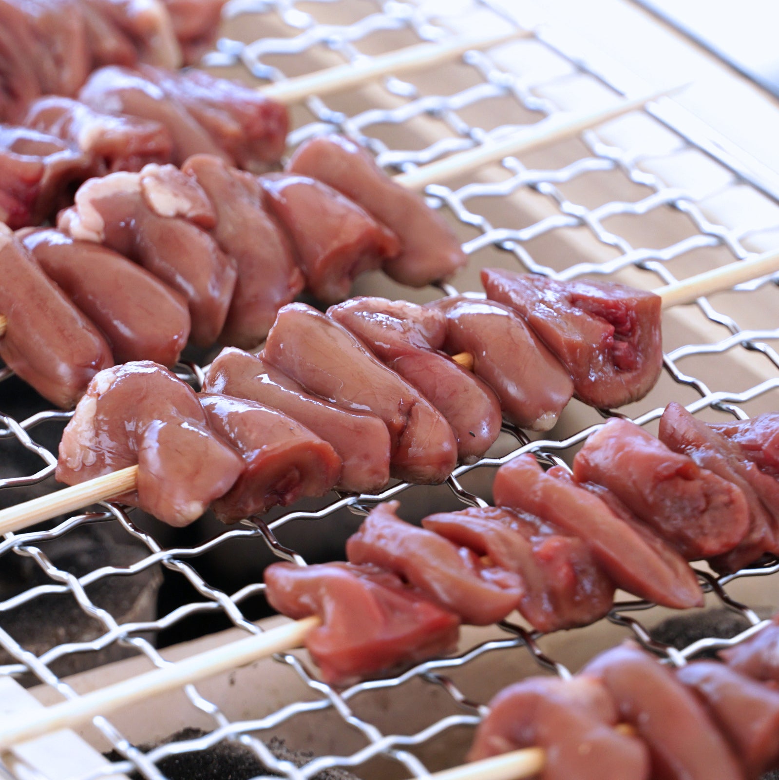 ニュージーランド産 有機 オーガニック チキン 鶏ハツ フリーレンジ 放牧 鶏肉 (300g) ホライズンファームズ